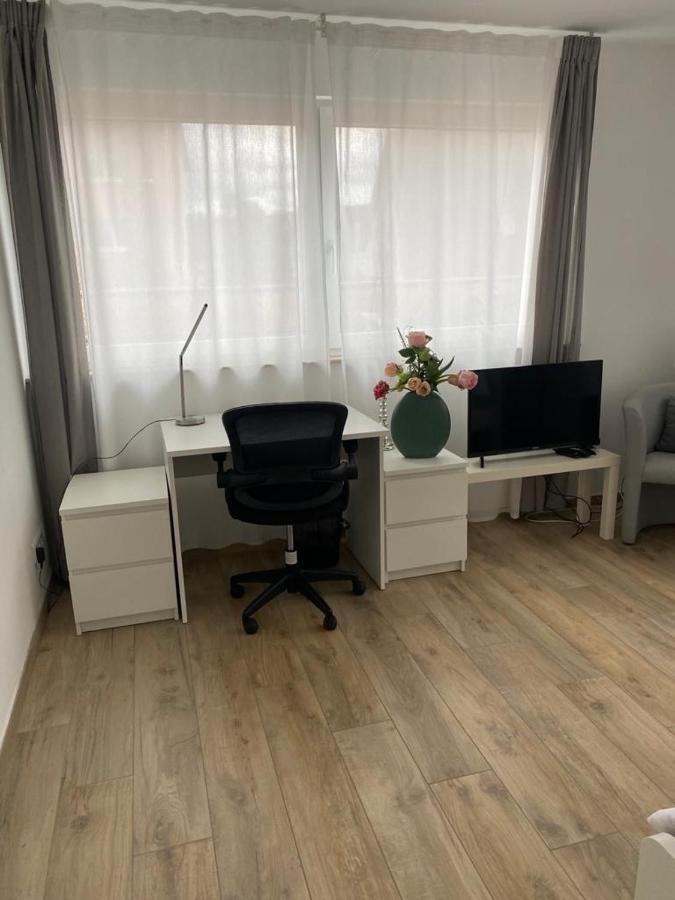 Ferienwohnungen Lamisto Am Waldesrand Neckartenzlingen Bagian luar foto